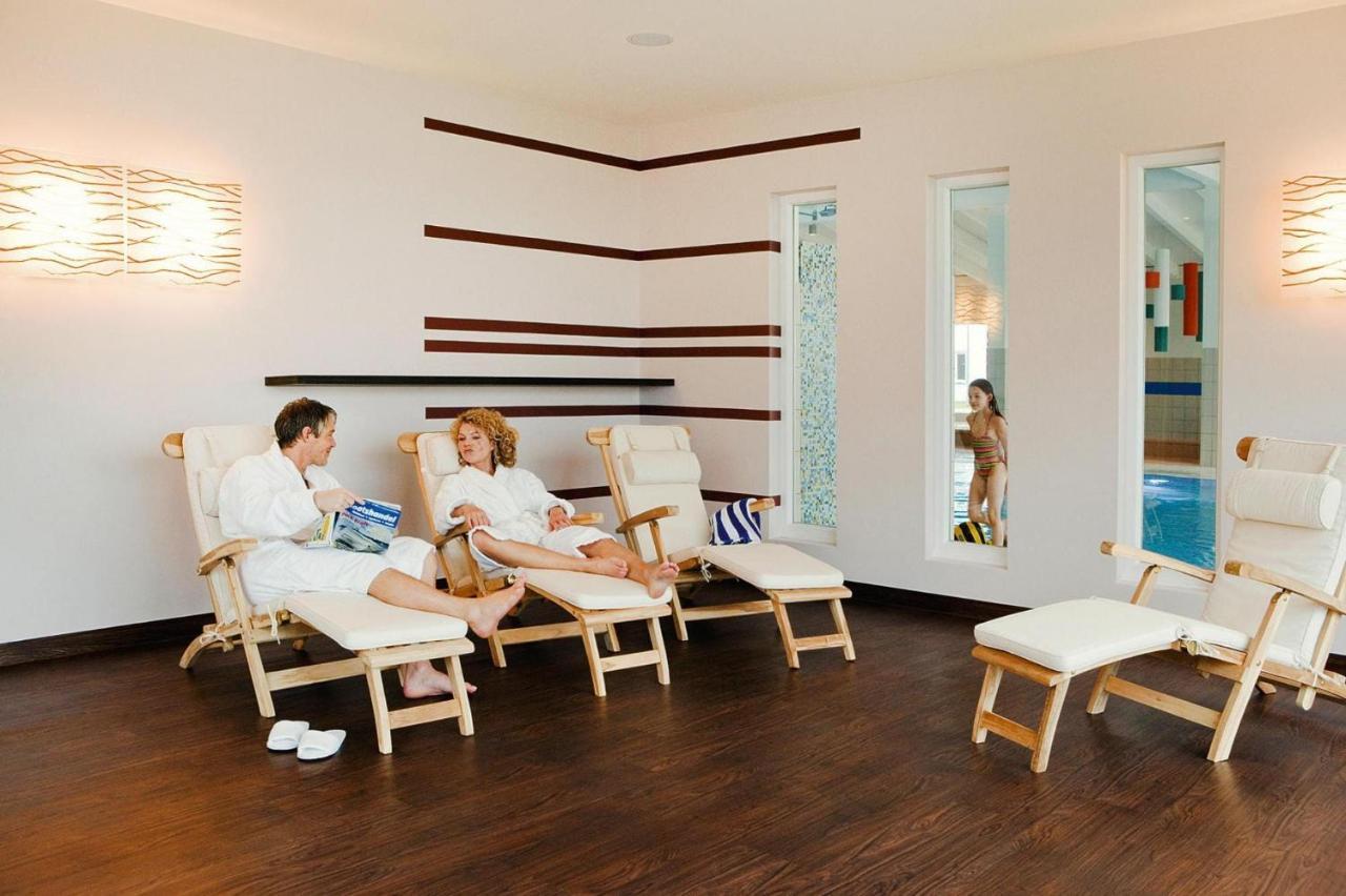 Resort Dorfhotel Boltenhagen Boltenhagen Bagian luar foto