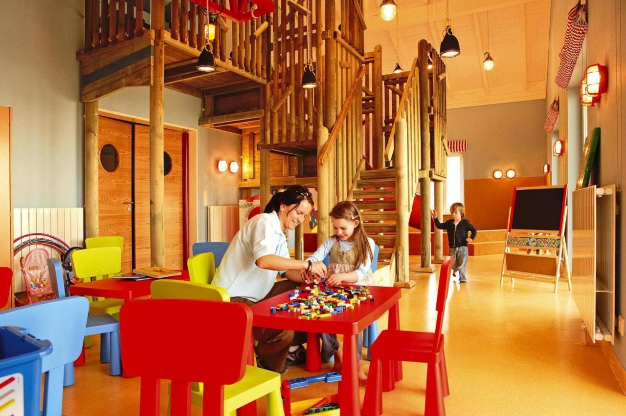 Resort Dorfhotel Boltenhagen Boltenhagen Bagian luar foto