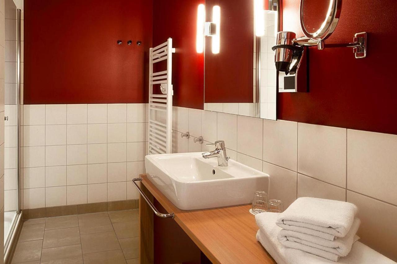 Resort Dorfhotel Boltenhagen Boltenhagen Bagian luar foto